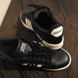 Adidas CloudFoam sneaker